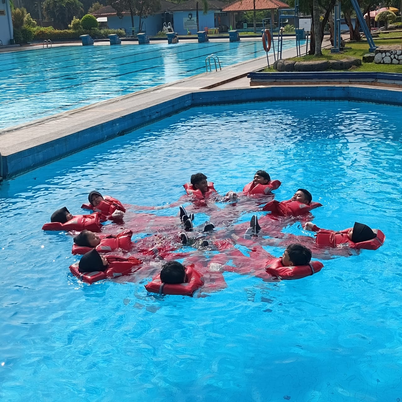 training-sea-survival-4